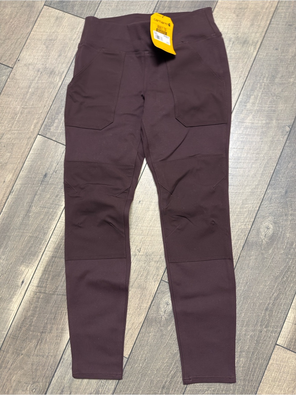 Carhartt force fitted mid light utility legging. Size S